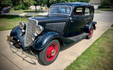 Ford-40-1934-Sedan-1
