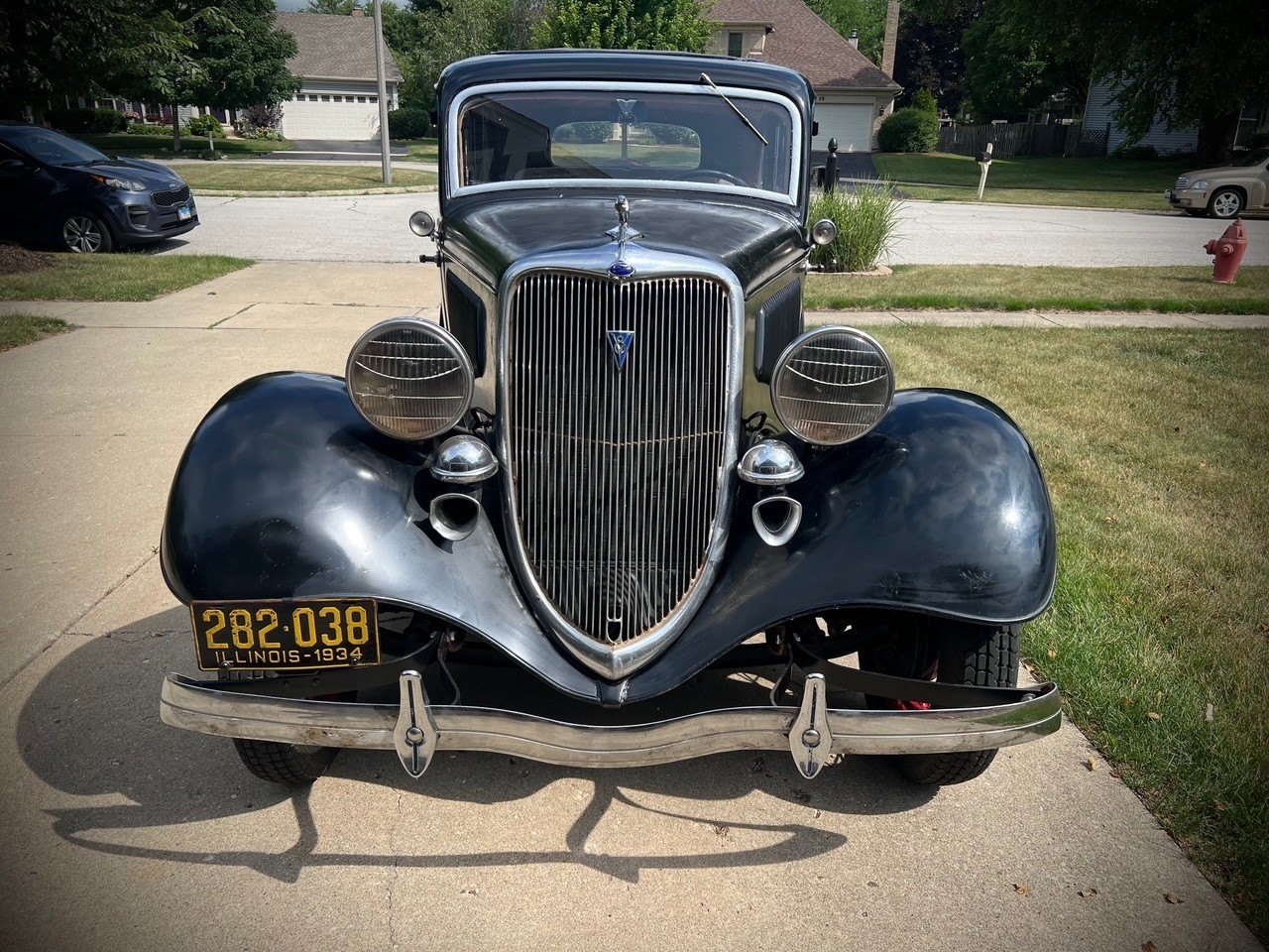 Ford-40-1934-Sedan-2
