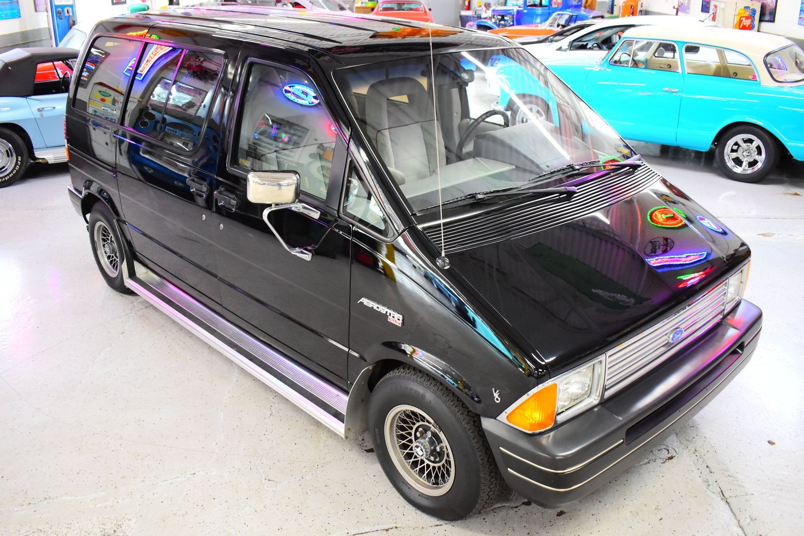 Ford-Aerostar-1986-MiniVAN-1