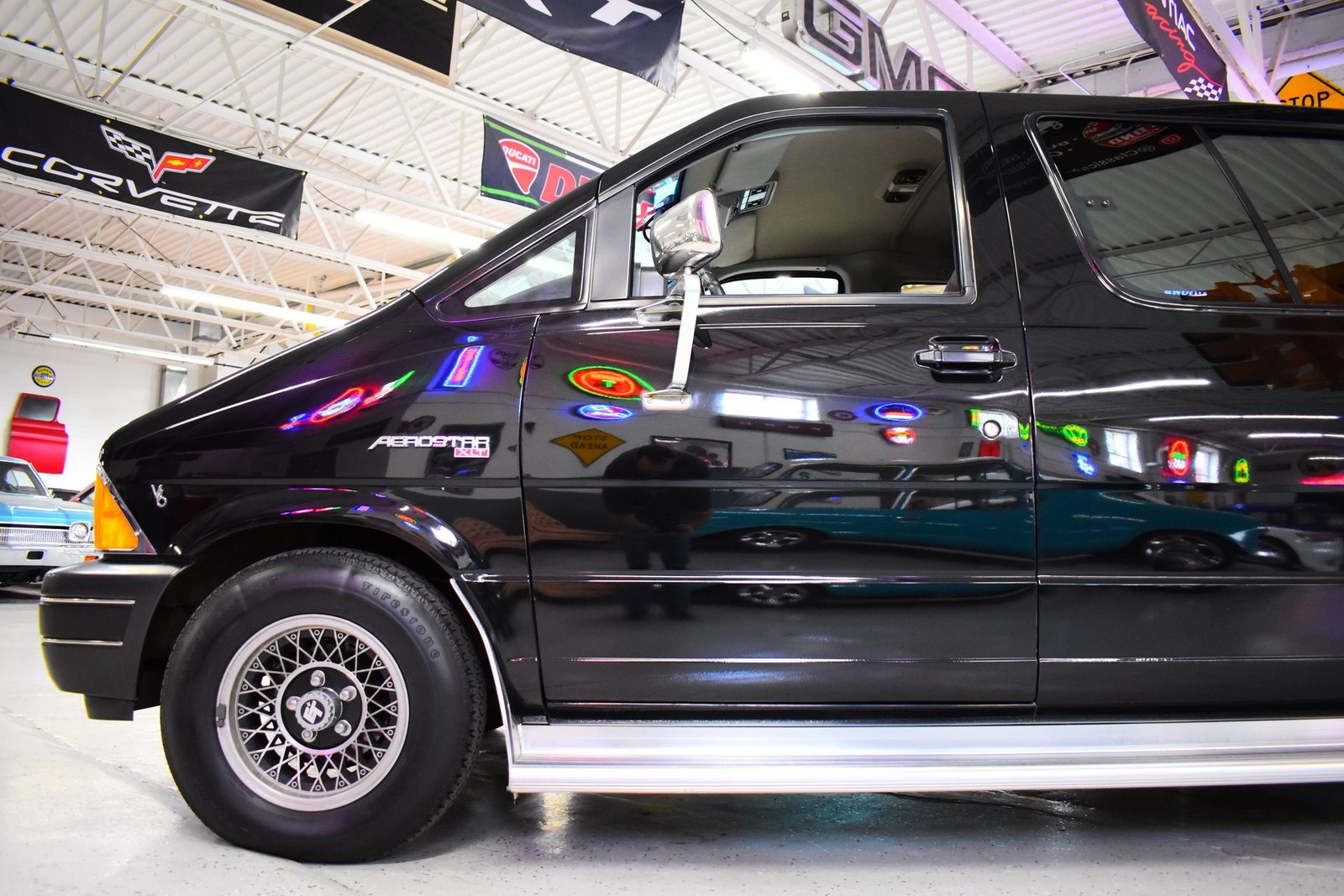 Ford-Aerostar-1986-MiniVAN-17