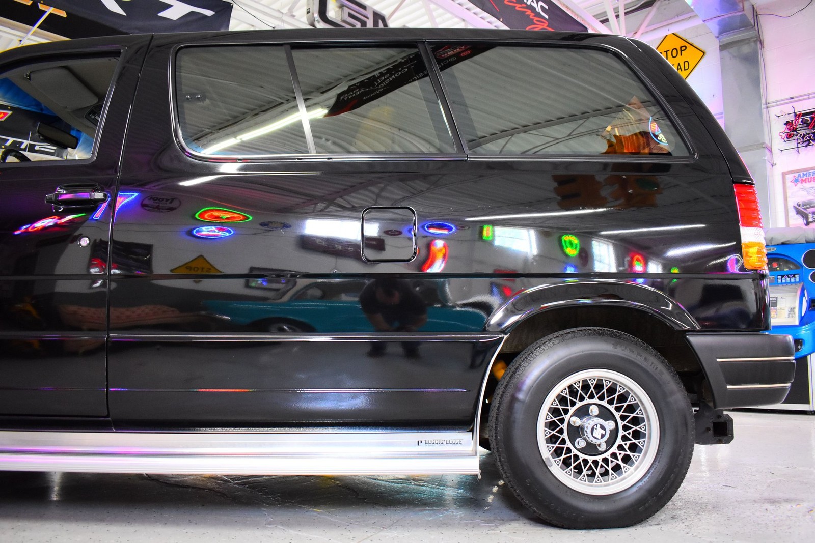 Ford-Aerostar-1986-MiniVAN-18