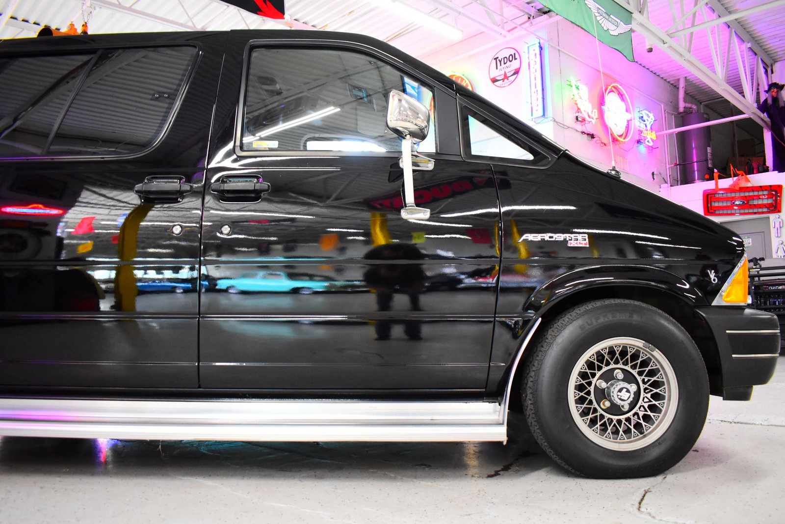 Ford-Aerostar-1986-MiniVAN-7