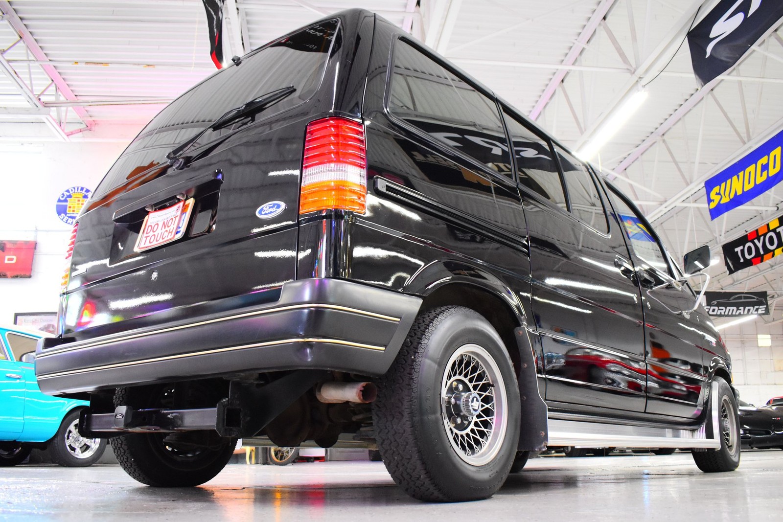 Ford-Aerostar-1986-MiniVAN-9