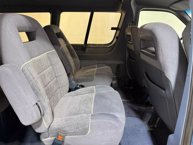 Ford-Aerostar-1989-Van-20