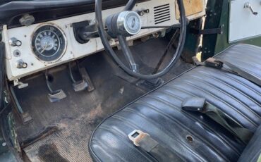 Ford-Bronco-1966-Wagon-7