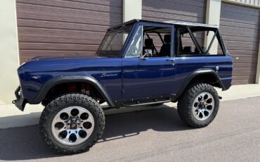 Ford-Bronco-1967-SUV