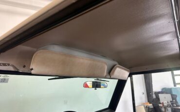 Ford-Bronco-1969-Dark-Blue-Parchment-23