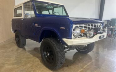 Ford-Bronco-1969-Dark-Blue-Parchment-3