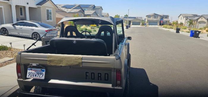 Ford-Bronco-1969-Gray-Black-15