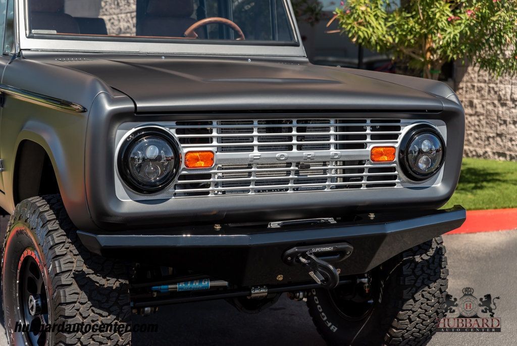 Ford-Bronco-1969-SUV-10