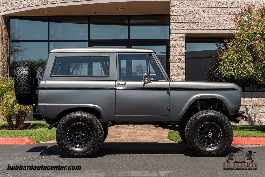 Ford-Bronco-1969-SUV-8