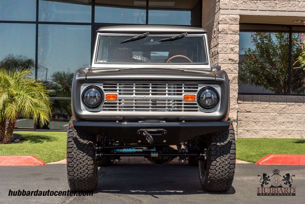 Ford-Bronco-1969-SUV-9