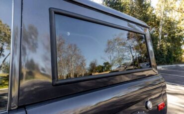 Ford-Bronco-1969-black-18