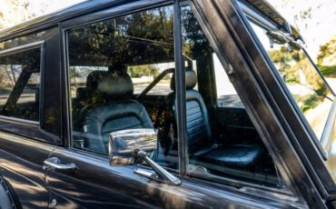 Ford-Bronco-1969-black-19