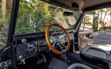 Ford-Bronco-1969-black-2