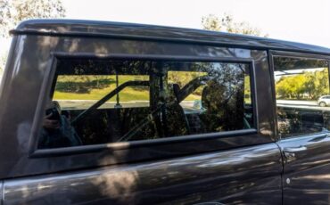 Ford-Bronco-1969-black-20