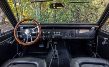 Ford-Bronco-1969-black-4
