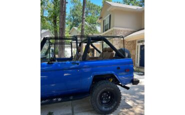 Ford-Bronco-1970-Blue-Tan-6