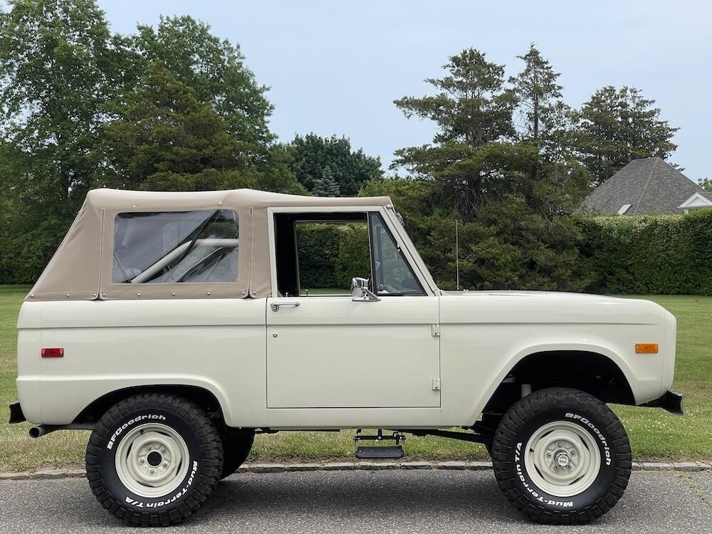 Ford-Bronco-1970-Convertible-1