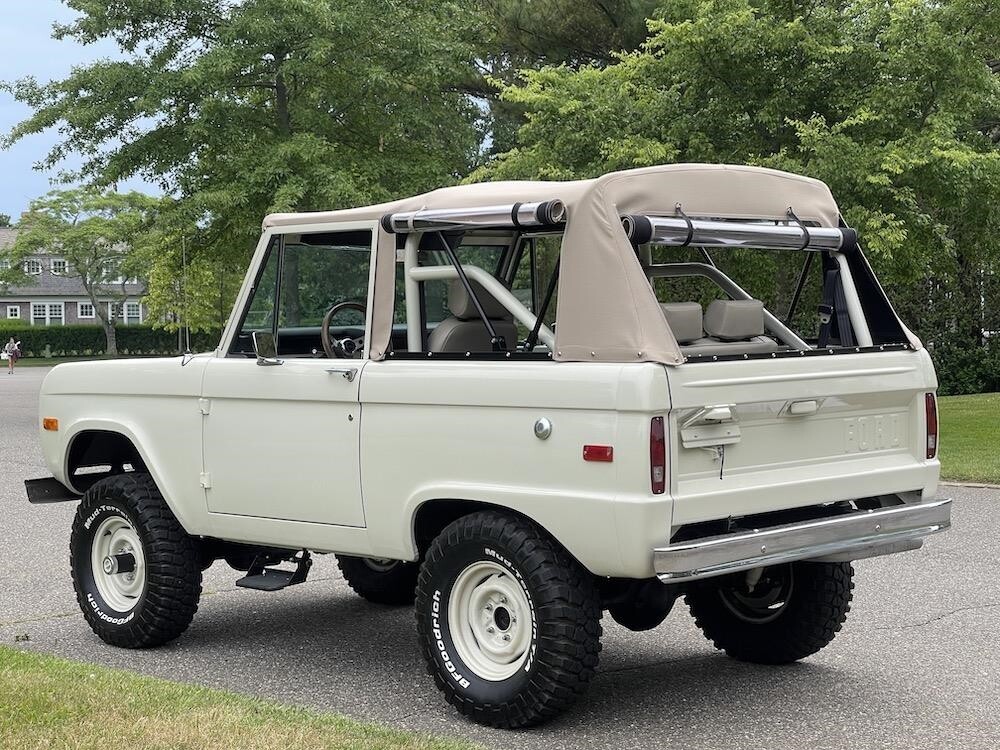 Ford-Bronco-1970-Convertible-10