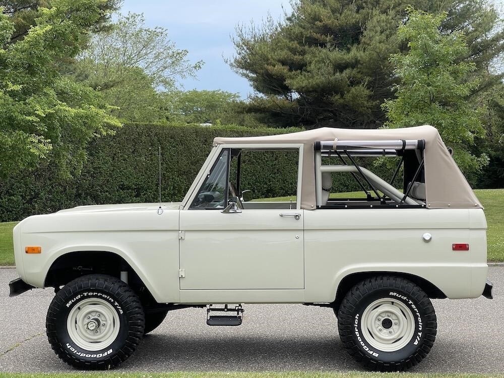 Ford-Bronco-1970-Convertible-11