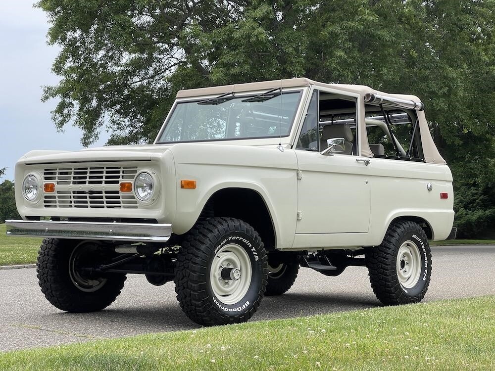 Ford-Bronco-1970-Convertible-13
