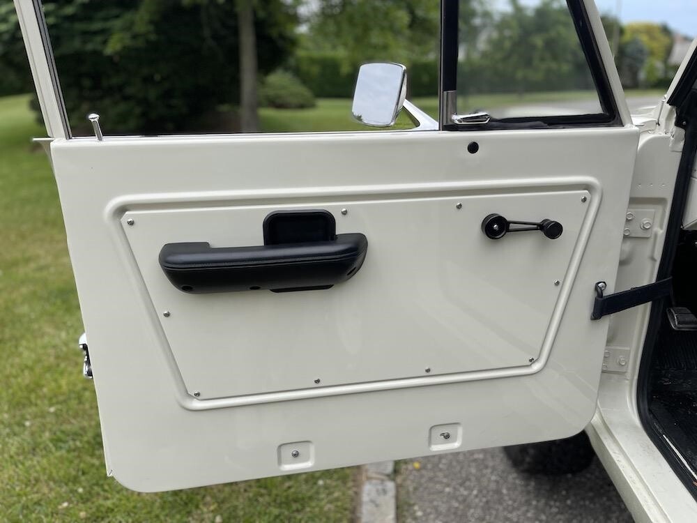 Ford-Bronco-1970-Convertible-31