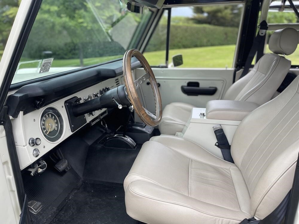 Ford-Bronco-1970-Convertible-32