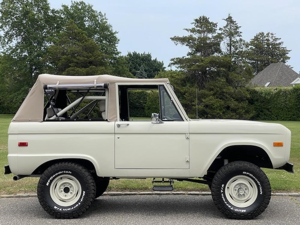 Ford-Bronco-1970-Convertible-5