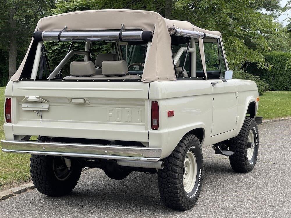 Ford-Bronco-1970-Convertible-7