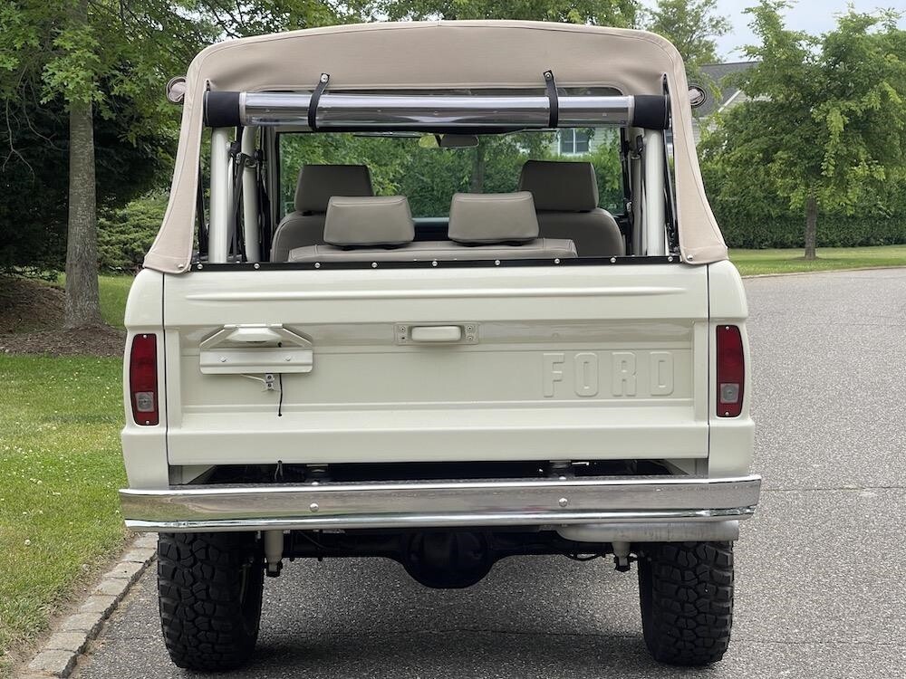 Ford-Bronco-1970-Convertible-8