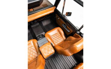 Ford-Bronco-1970-RAVEN-BLACK-NATURAL-CARAMEL-14