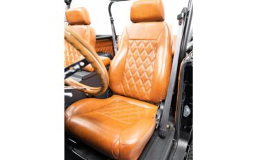 Ford-Bronco-1970-RAVEN-BLACK-NATURAL-CARAMEL-15