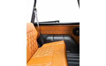 Ford-Bronco-1970-RAVEN-BLACK-NATURAL-CARAMEL-17