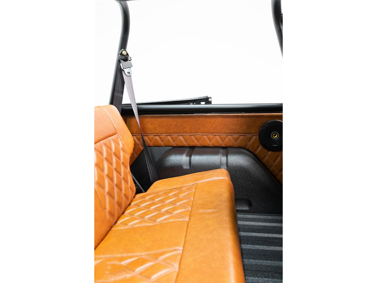 Ford-Bronco-1970-RAVEN-BLACK-NATURAL-CARAMEL-17