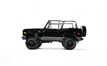 Ford-Bronco-1970-RAVEN-BLACK-NATURAL-CARAMEL-4