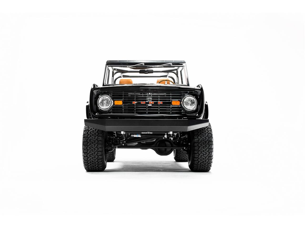 Ford-Bronco-1970-RAVEN-BLACK-NATURAL-CARAMEL-7