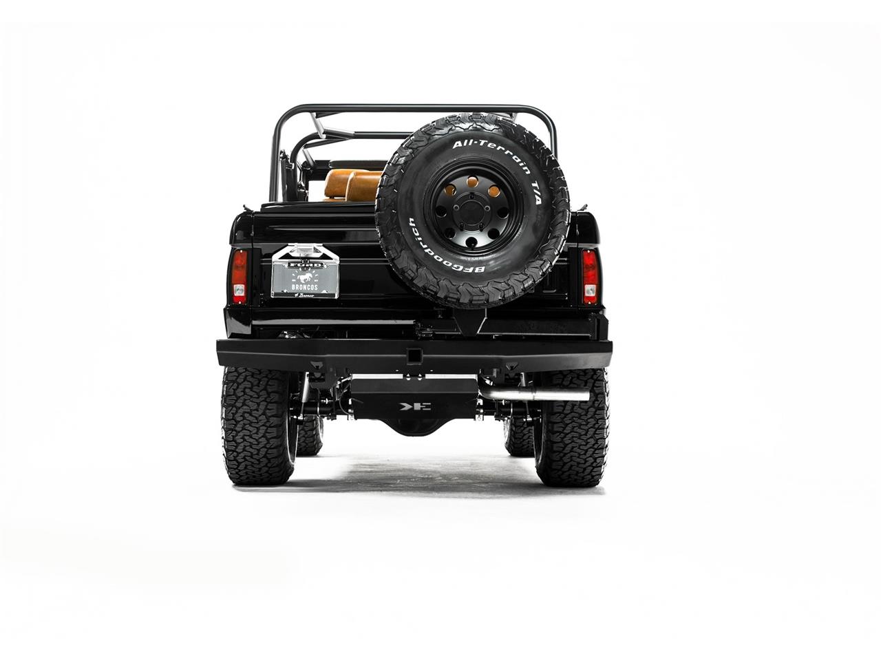 Ford-Bronco-1970-RAVEN-BLACK-NATURAL-CARAMEL-8