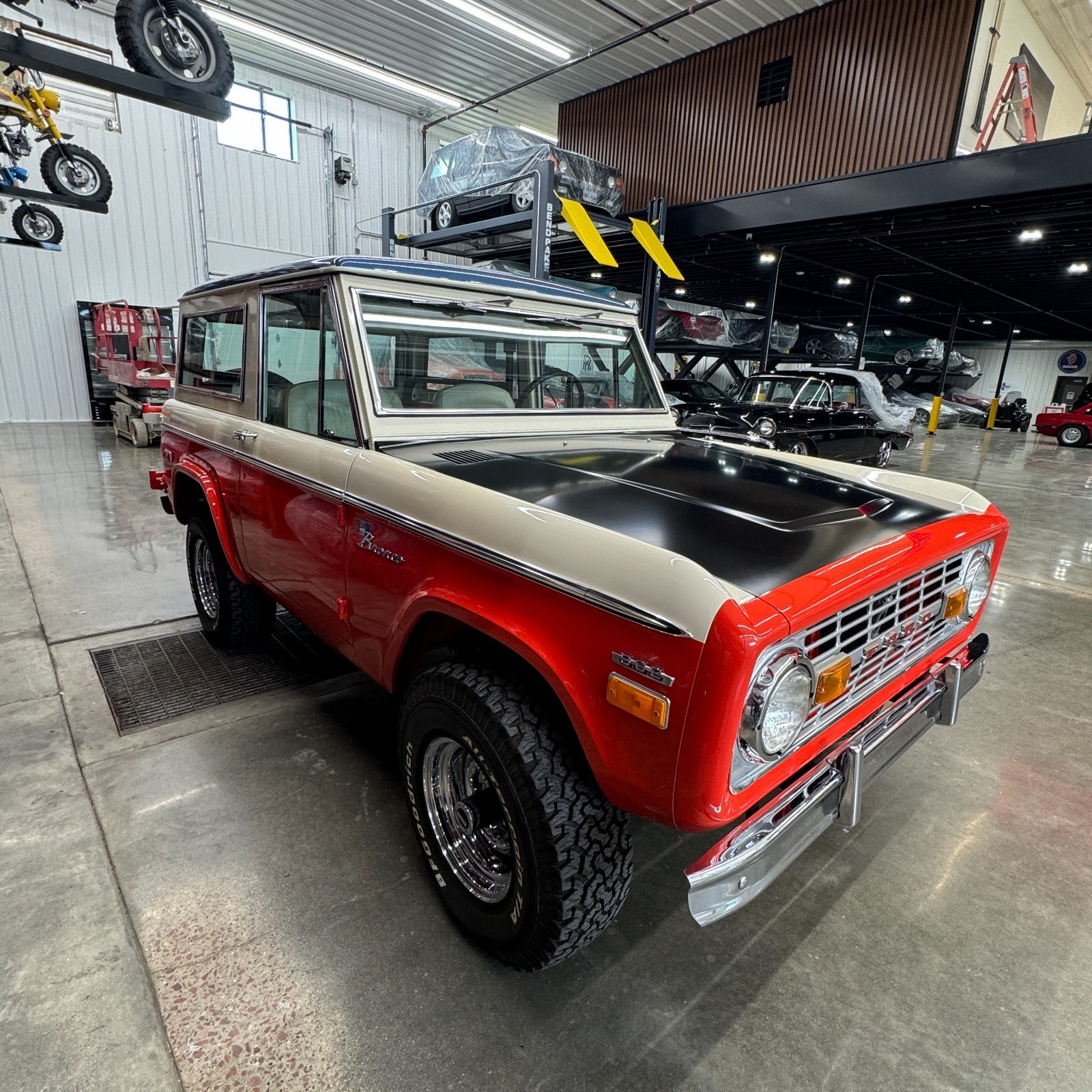 Ford-Bronco-1971-1