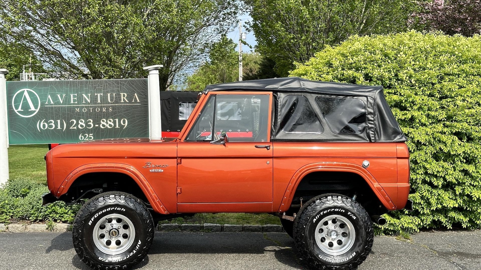 Ford-Bronco-1971-1