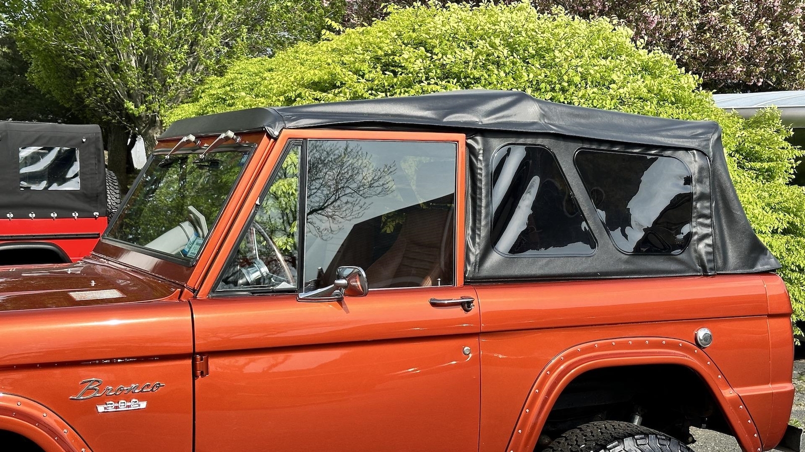 Ford-Bronco-1971-2