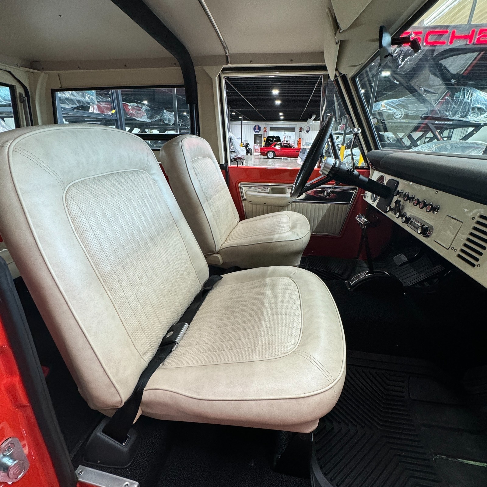 Ford-Bronco-1971-5