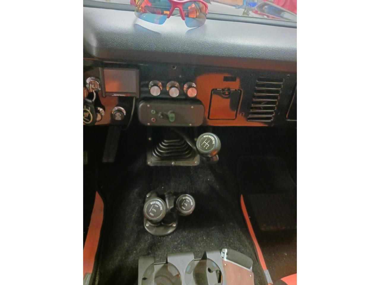 Ford-Bronco-1971-BlackOrange-Black-27