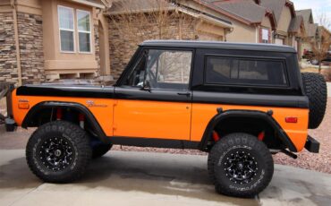 Ford-Bronco-1971-BlackOrange-Black-29