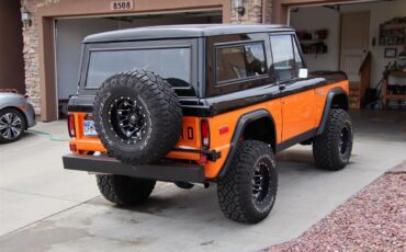 Ford-Bronco-1971-BlackOrange-Black-8
