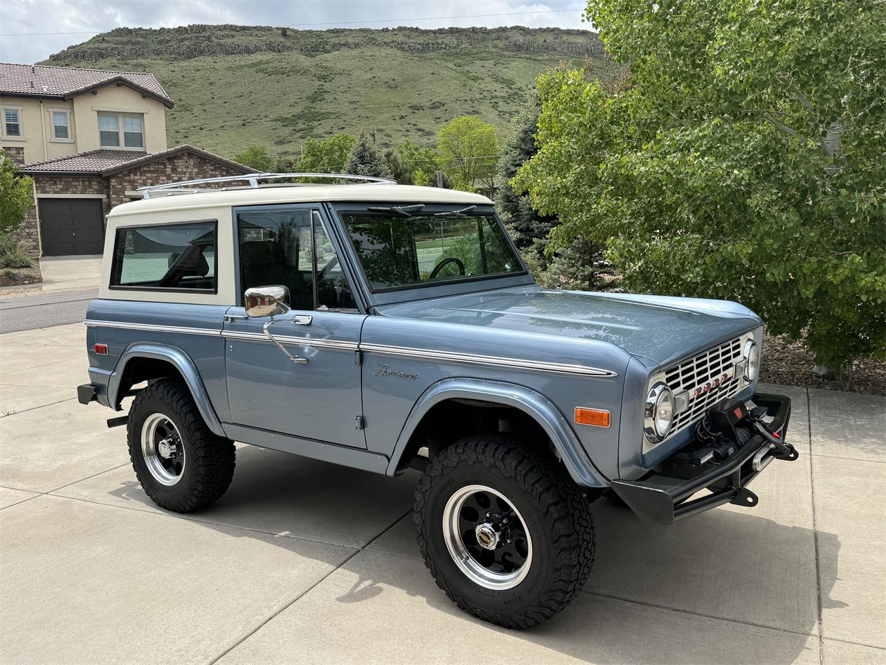 Ford-Bronco-1972-Light-Blue-Gray-12