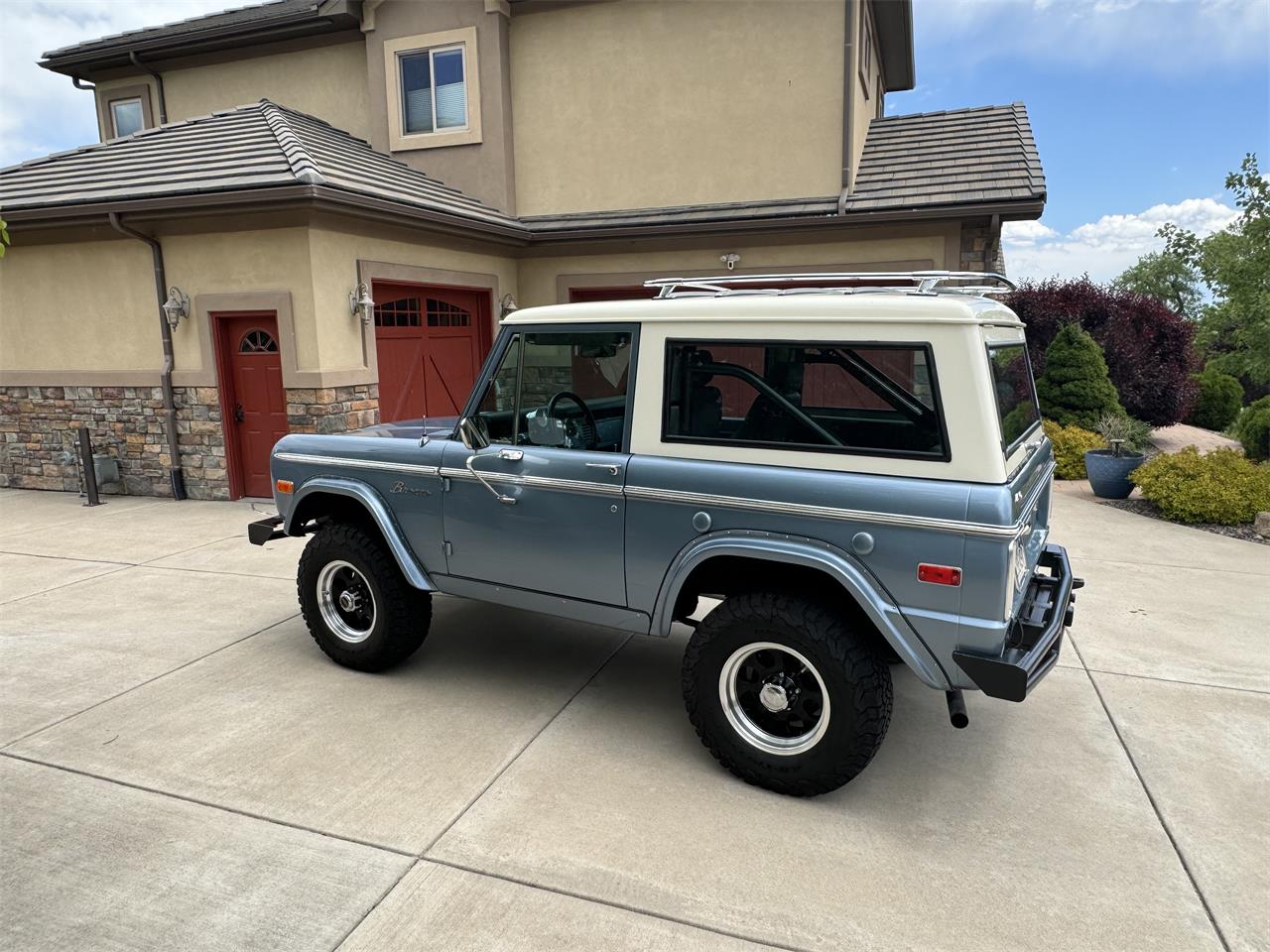 Ford-Bronco-1972-Light-Blue-Gray-16