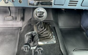 Ford-Bronco-1972-Light-Blue-Gray-32