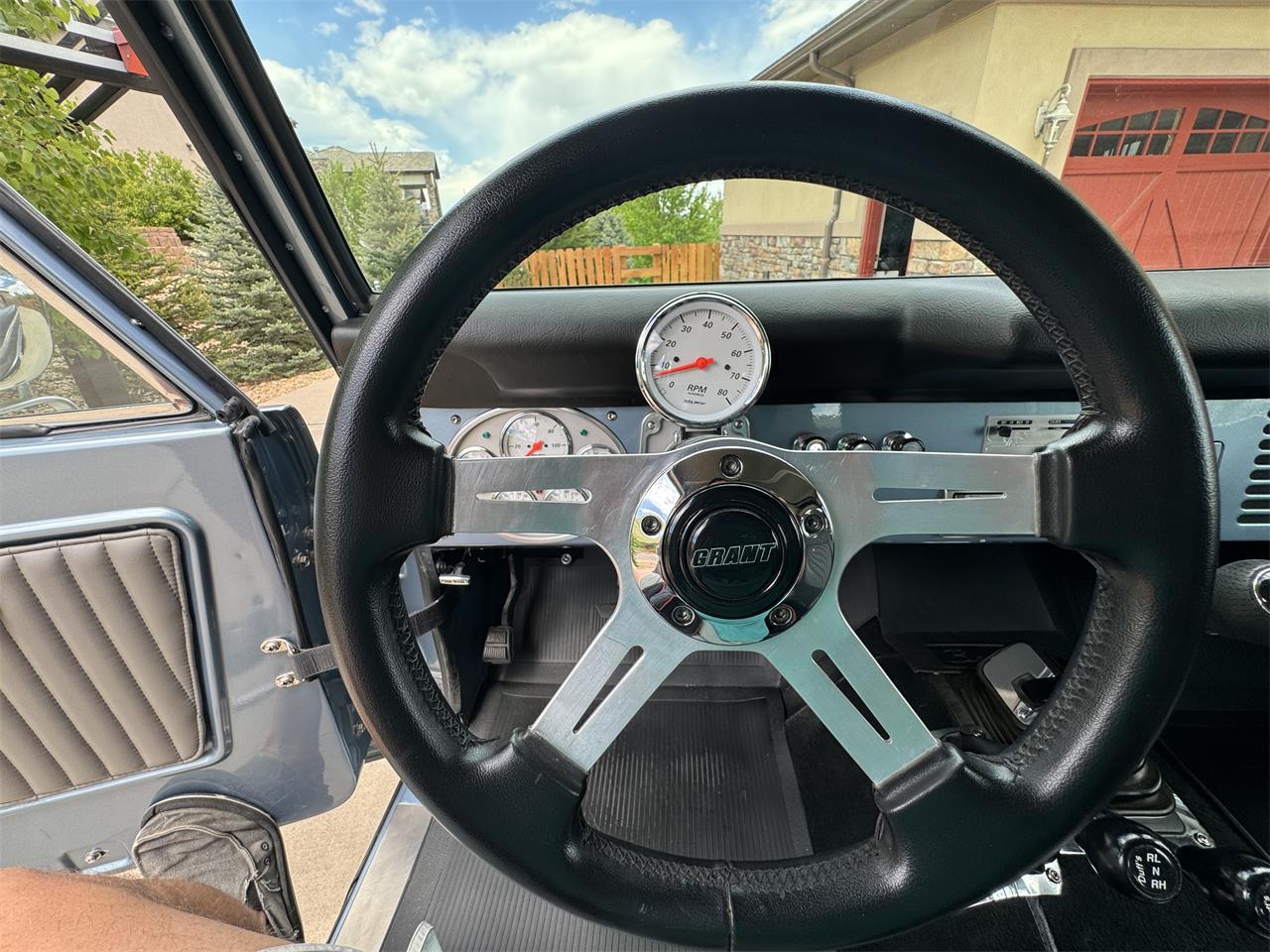 Ford-Bronco-1972-Light-Blue-Gray-33