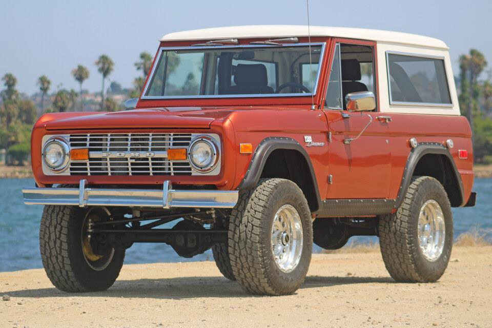 Ford Bronco 1972 --